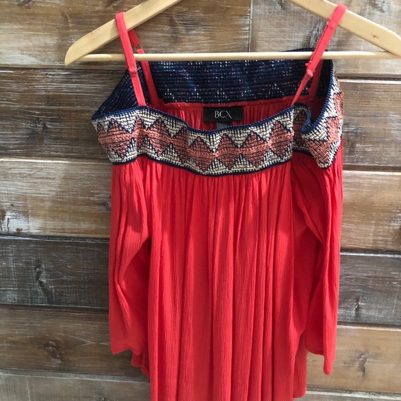 BCX cold shoulder adjustable straps embroidered. - Picture 6 of 9